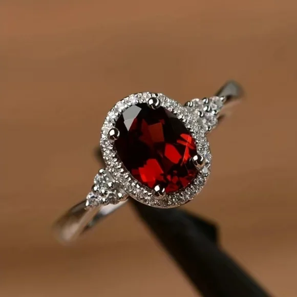 NEW Sparkling Ruby Silver Ring - Picture 4 of 5
